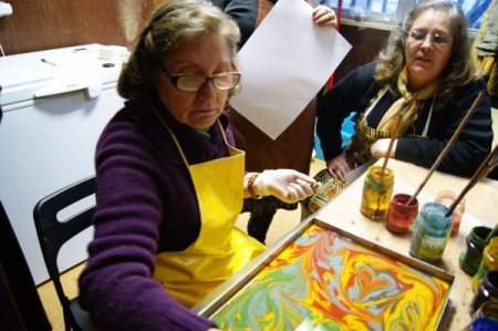 Bu üniversitedeki öğrencilerin yaş ortalaması 56