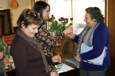 Bu üniversitedeki öğrencilerin yaş ortalaması 56