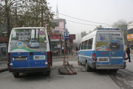 Bu uygulama toplu taşıma yapan araç şoförlerini kurallara uydurdu