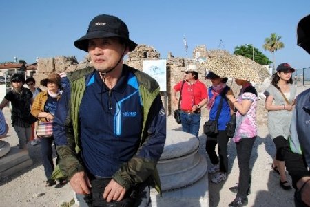 Budist Koreliler, kültür turizmine Hıristiyanlar kilise ziyaretine geliyor