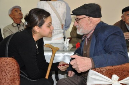 Bugünün Gençleri Dünün Gençleriyle Buluştu