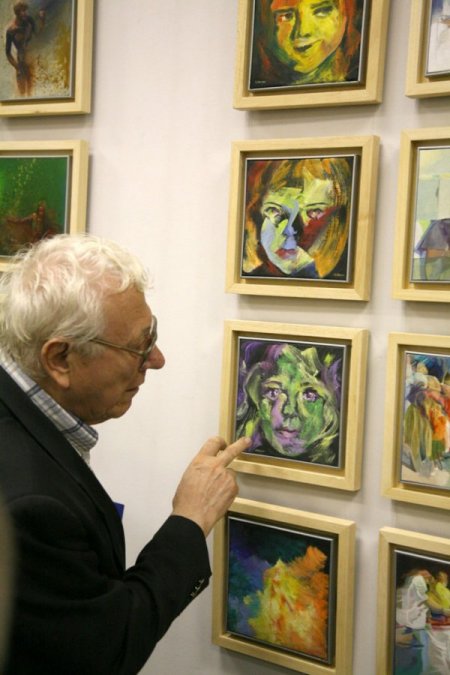 Bükreş'te ‘Küçük Şeyler' sergisi açıldı