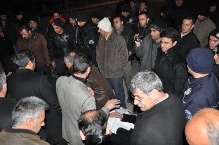 Bulanık’ta Bdp’lilerin Çadır Kurmasına İzin Verilmedi