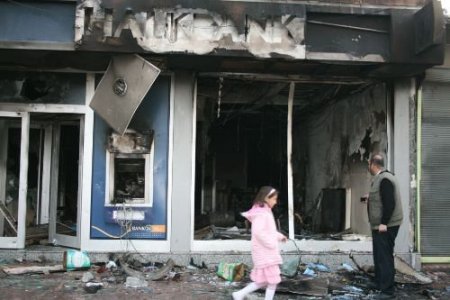 Bulanık'ta Dershane Ders Başı Yapamadı, Memurlar Maaş Çekemedi