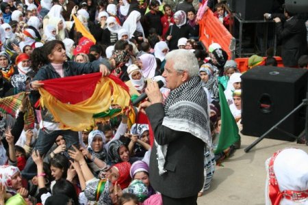 Bulanık’ta Olaysız Nevruz