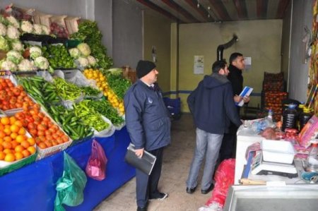 Bulanık’ta Zabıta İş Yerlerinde Ruhsat Ve Hijyen Denetimi Yaptı
