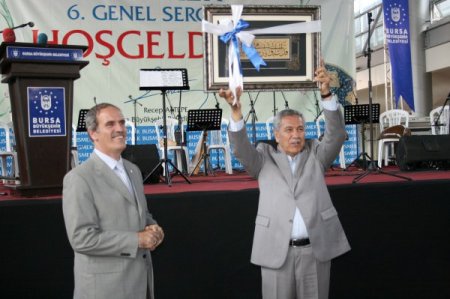 Bülent Arınç, Busmek Sergisini Açtı