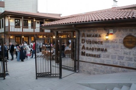 Bülent Arınç: 10 yılda 3 bin 500 vakıf eserini ayağa kaldırdık