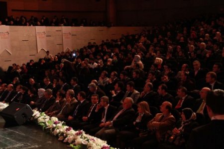 Bülent Arınç: Irkçılık bir hastalıksa ilacı Akif'in şiirlerindedir