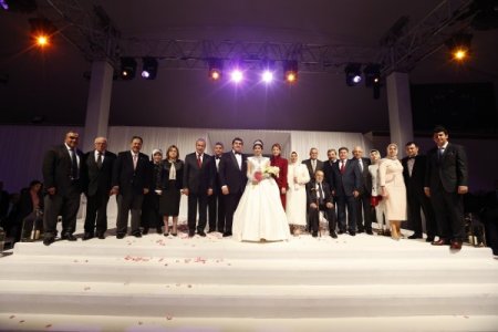 Bülent Arınç ve Fatma Şahin nikah şahidi oldu