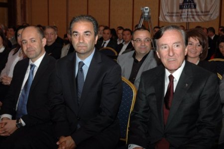 Bülent Eczacıbaşı: İş Dünyasında Seçim Telaşı Yok