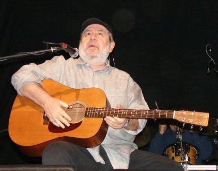 Bülent Ortaçgil Unutlmaz Bir Konser Verdi