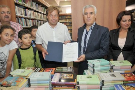 Bulgar Başkan'dan Nilüfer’e Kitap Hediyesi