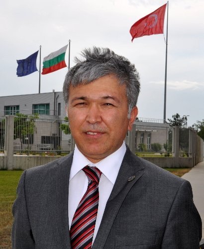 Bulgar TIR'cılar uluslararası yolu kapattı