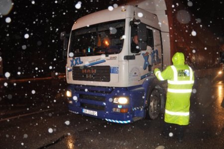 Bulgaristan, kar yağışı sebebiyle sınır kapısını kapattı