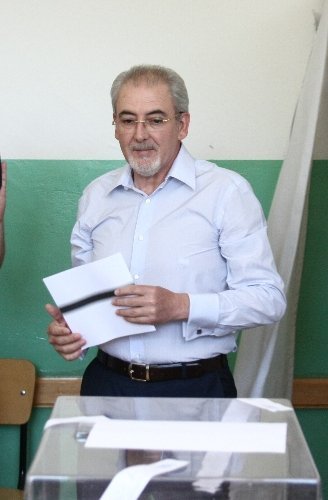 Bulgaristan seçimine sahte pusulalar gölge düşürdü