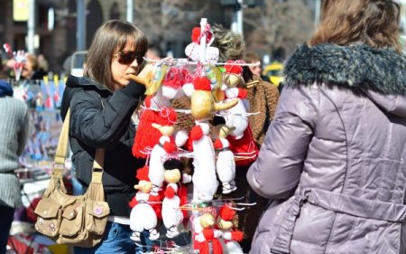 Bulgaristan'da mart ayı kırmızı-beyaz