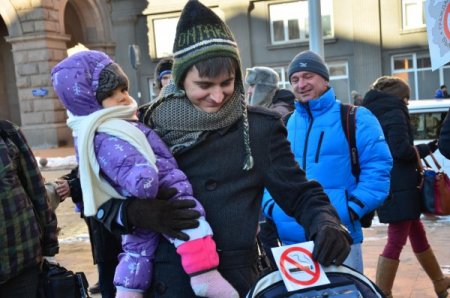 Bulgarlar sigara yasağına 6 ay dayanabildi