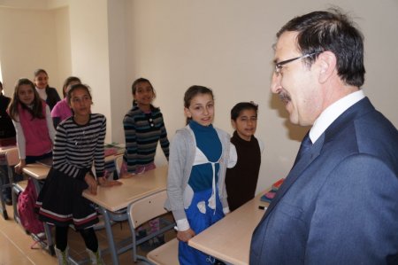 Bulutlar: Okuma salonlarının ve öğretmenlerin kıymetini bilin