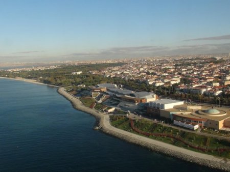 Bulutların arasından İstanbul