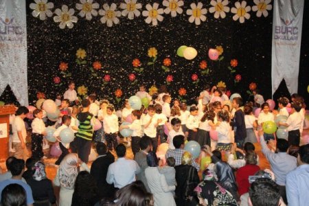 Burç Anaokulu'nda Mezuniyet Sevinci