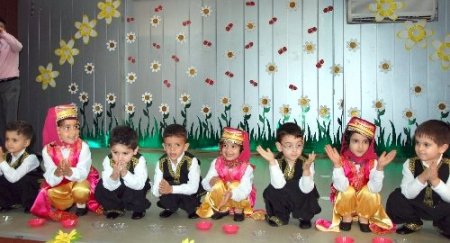 Burç Ceyhan Koleji minik öğrencileri hünerlerini sergiledi