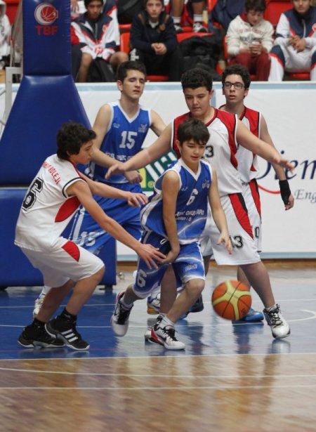 Burç Çukurova basketbolda Adana şampiyonu oldu