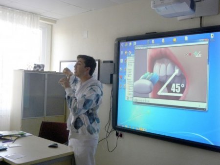 Burç Koleji'nden öğrencilere ağız ve diş sağlığı eğitimi