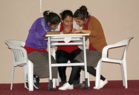 Burç öğrencileri bilgilerini yarıştırdı