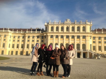 Burç Üçgül öğrencileri Avrupa'yı gezdi