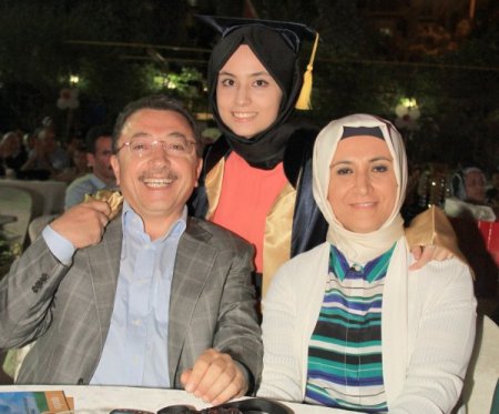 Burç Üçgül’de Mezuniyet Coşkusu