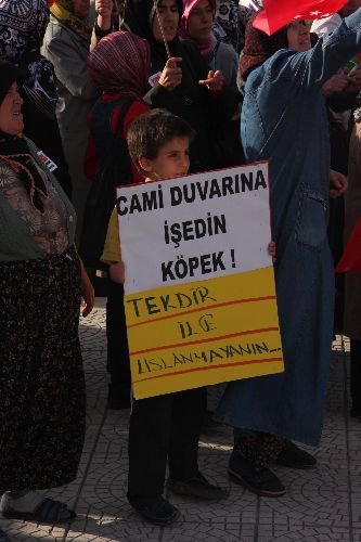 Burdur Halkı Saldırılar İçin Yürüdü