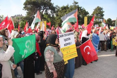 Burdur Halkı Saldırılar İçin Yürüdü