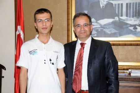 Burdur Valisi Tapsız: İlçelerin Potansiyelini Ekonomiye Kazandıracağız