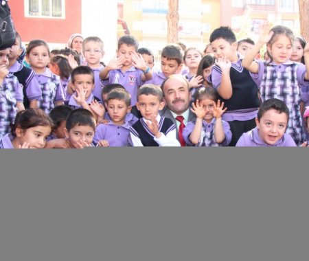 Burdur Valisi Yılmaz: Öğretmenlerin emrindeyiz