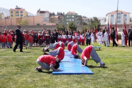 Burdur’da 23 Nisan Coşkusu