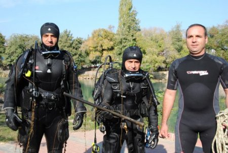 Burdur'da 3 kişinin öldürüldüğü tüfeğin ön boru kısmı Manavgat'ta bulundu