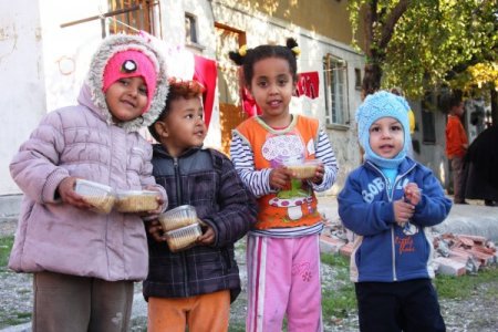 Burdur'daki Somalililer aşureyi ilk kez tattı