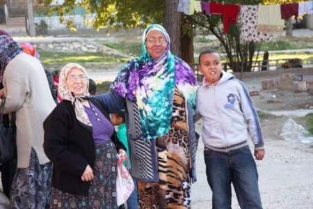 Burdur'daki Somalililer aşureyi ilk kez tattı