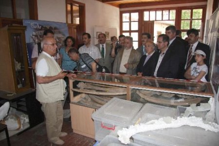 Burdur'un Tanıtımı İçin Bin Kişi Aynı Anda Sipsi Çalacak