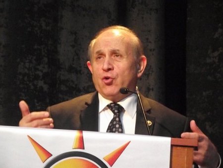 Burhan Kuzu: Başkanlık sisteminde hükümet değil, parlamento güçlü olur