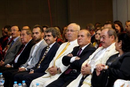 Burhan Kuzu: Yeni Anayasayı 4 Yıla Sarkıtmamak Lazım