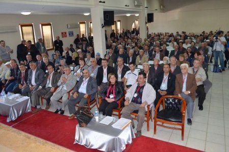 Burhaniye Tariş’te Akova yeniden başkan