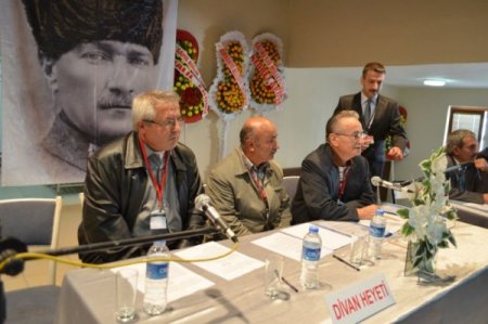 Burhaniye Tariş’te Akova yeniden başkan