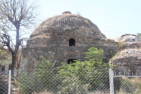Burhaniye'deki tarihî Pazarbaşı Hamamı restore edilecek