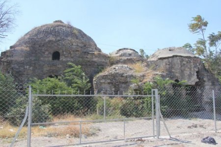 Burhaniye'deki tarihî Pazarbaşı Hamamı restore edilecek