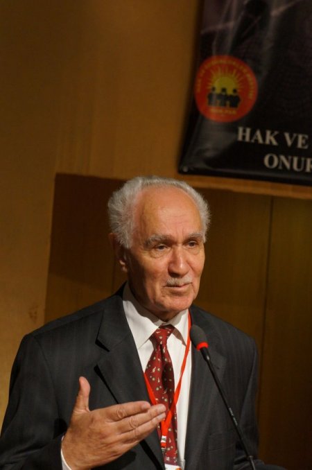 Burkay: BDP'lilerin dokunulmazlığının kalkması sorunu çözmez, gerilimi büyütür