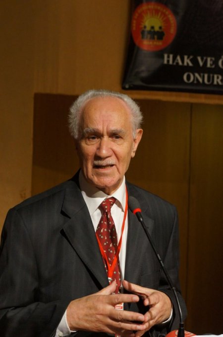 Burkay: BDP'lilerin dokunulmazlığının kalkması sorunu çözmez, gerilimi büyütür