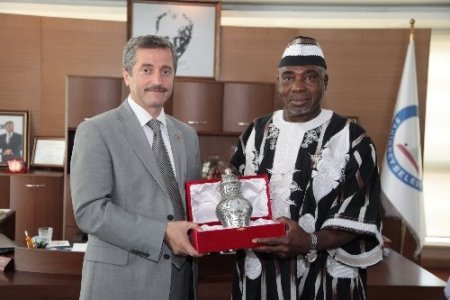 Burkina Faso’lu heyet Başkan Tahmazoğlu’nu ziyaret etti