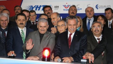 Bursa 59 yıl aradan sonra yüksek hızlı trene kavuşuyor (2)